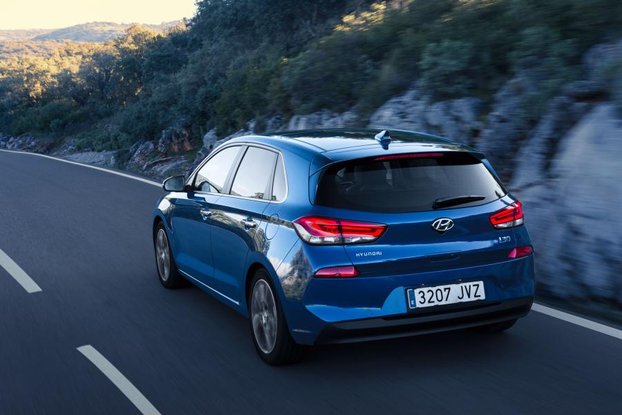  Hyundai i30 2017 года  (фото 15 из 43)